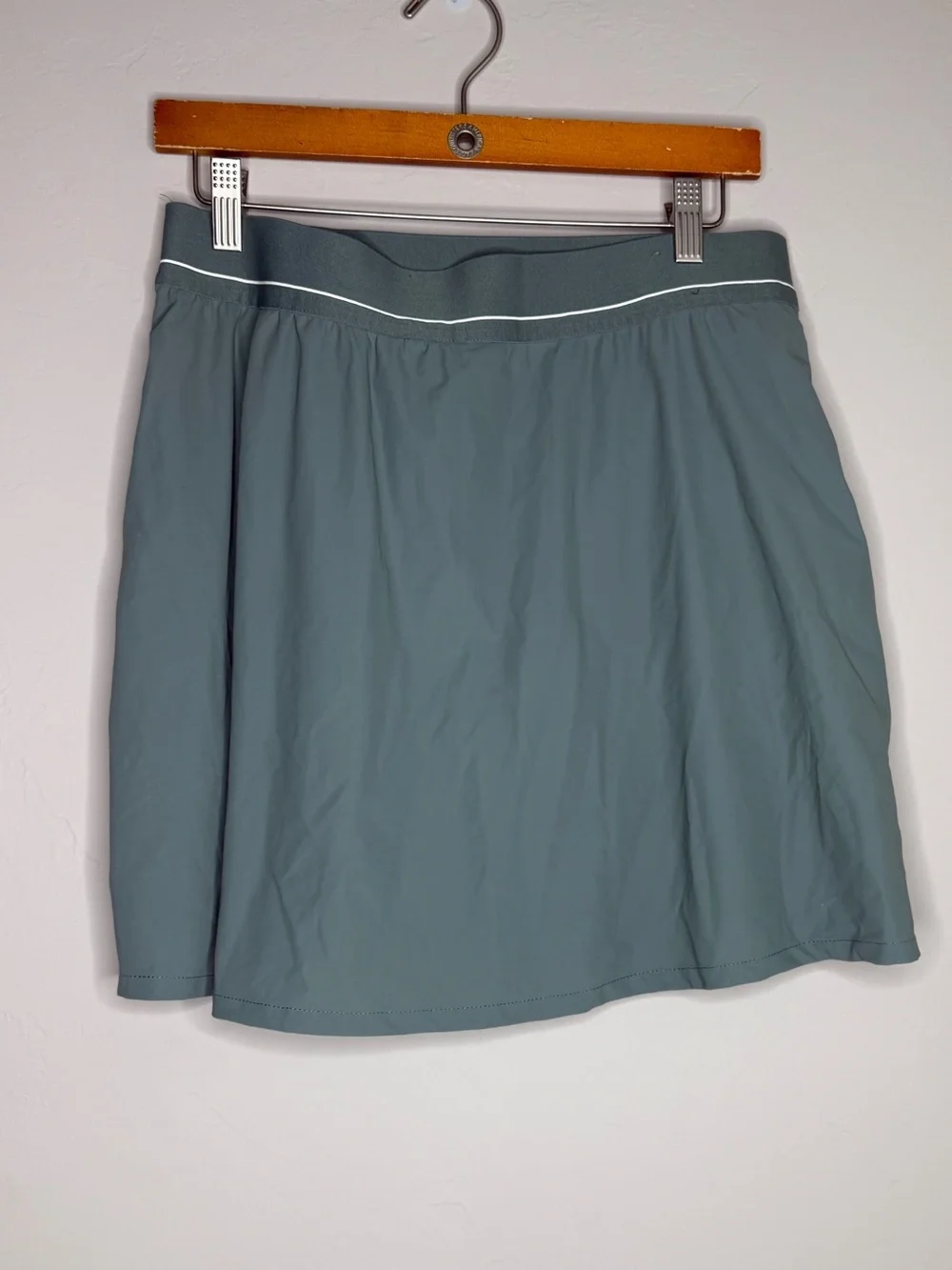 Soybu green athletic skort size medium activewear golf tennis